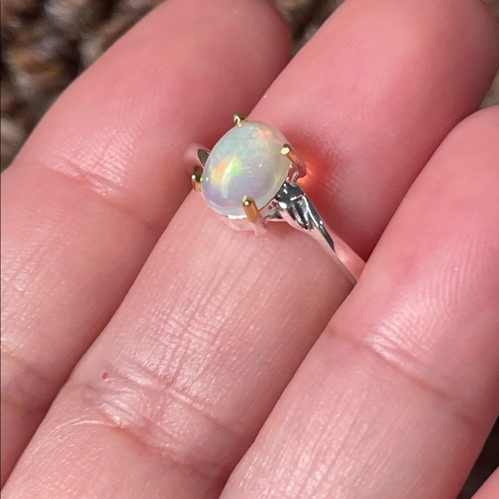 Natural Ethiopian Opal Ring in 925 Sterling Silver Size 5.5 - Picture 4 of 9